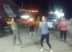 กลุ่มพ่อค้าแม่ค้าตลาดสดบ้านมาง จ.พะเยา  รวมกลุ่มออกกำลังกาย คลายความเมื่อยล้าหลังการขายของ 