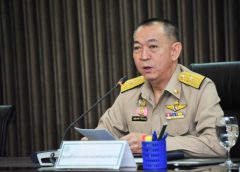 เฉลิมชัย สั่งตั้งศูนย์ส่วนหน้ารับแนวร่องฝนภาคลงใต้ ชี้เป้าฝนลงใต้ทำ 12 จ. เสี่ยงท่วม