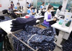 หม่อมเต่า รมว.แรงงาน สั่งช่วยลูกจ้างบอดี้ แฟชั่น สมุทรปราการ