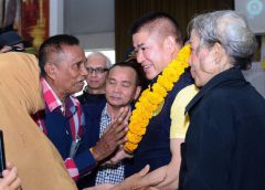 “ธรรมนัส” ลุยพื้นที่กระบี่เคลียร์ รอปัญหารุกพื้นที่ สปก. เข้าสู่ระบบ  พร้อมเร่งดำเนินการยึดคืนพื้นที่ สวนปาล์ม    ก่อนเข้าสู่ขบวนการจัดสรรที่ดินให้เกษตรกรจริง เข้าทำกิน  ลั่น!!! ต้องจบภายใน180 วัน  ลั่น!!!หากจบไม่ลง  ผู้เกี่ยวข้องต้องถูกโยกย้ายออกนอกพื้นที่ทันที