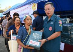 ป่อเต็กตึ๊ง จัดทีมสังคมสงเคราะห์ ตะลุยภาคเหนือ รอบ 2 นำสิ่งของและผ้าห่มกันหนาวรวมมูลค่า 4.5 ล้านบาท มอบให้กับผู้ประสบภัยหนาวในถิ่นทุรกันดารอีก 7 จังหวัด