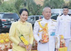 กองทัพเรือ ร่วมทำบุญตักบาตรพระสงฆ์ 89 รูป ในวันชาติและวันพ่อแห่งชาติ