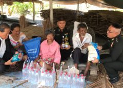 ชีวิตลำบาก!สองตา-ยายคู่ชีวิตเหลาทางมะพร้าวขายเลี้ยงชีพรายได้ไม่ถึง100บาท