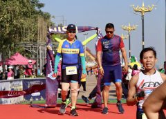 ทัพเรือภาคที่ 1 ภารกิจสำเร็จเข้าเส้นชัยครบรอเชียร์ประเภทไตรกีฬาระยะไกลเข้าเส้นชัยช่วงเย็น