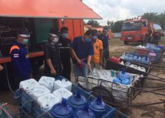 ปภ. เขต 7 ร่วมกับหน่วยงานในพื้นที่มุกดาหารช่วยเหลือประชาชนผู้ประสบภัยแล้งในตำบลโพนงาม