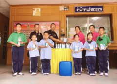 สมาคมสื่อมวลชนลพบุรี มอบเจลแอลกอฮอล์ล้างมือให้กับโรงเรียน ใน จ.ลพบุรี