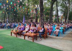 จังหวัดอำนาจเจริญ นุ่งซิ่นหมี่ สวมโสร่งไหม ห่มสไบเฉียง พร้อมเพียงตักบาตร ครั้งที่ 50 เสาร์แรกของเดือน