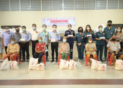 มูลนิธิป่อเต็กตึ๊ง ทุ่มงบ 3.8 ล้าน ลงพื้นที่แจกจ่ายถุงยังชีพแก่ผู้ได้รับผลกระทบโควิด-19 รวม 10 จังหวัด