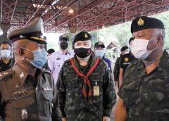 แม่ทัพภาค4ลงพื้นที่ติดตามแนวชายแดนไทยมาเลเซียอ.สะเดา จ.สงขลา สั่งคุมเข้มพื้นที่ป้องกันการลักลอบเข้ามาของแรงงานต่างด้าวและแรงงานไทยตลอดแนวชายแดนไทยมาเลเซีย