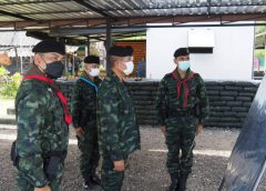 ผบ.ฉก.นราธิวาส ลาดตระเวนชายแดนไทย-มาเลเซีย กำชับทหารคุมเข้ม ป้องกันการลักลอบ หวั่นโควิด-19 สายพันธุ์แอฟริการะบาดไทย หลังปิด 9 หมู่บ้านที่ อ.ตากใบ