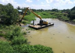 ชป.ยังคงระดมเครื่องจักรกลเข้ากำจัดผักตบชวาเกลี้ยงคลองตามเป้า