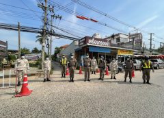 ผู้ว่าฯ จ.ชัยภูมิสั่งปิดชุมชนแออัดกุดแคนใจกลางเมืองชัยภูมิพบหญิงแม่บ้านวัย46ติดโควิด-19แล้วนำไป แพร่เชื้อให้เพื่อนบ้านในชุมชนเดียวติดเชื้อแล้ว 31 ราย เจ้าหน้าที่เร่งคัดกรองกลุ่มชาวบ้านนับ100 คน