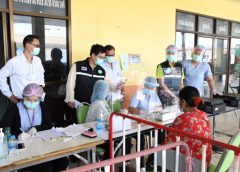 สสจ.สระแก้ว ลงพื้นที่ตลาดโรงเกลือ คัดกรองเชิงรุกชาวกัมพูชา และสระแก้วยังคงพบผู้ติดเชื้อรายใหม่ 10 ราย พบจัดงานฉลองวันเกิดแพร่เชื้อโควิด รวมสะสม 383 ราย