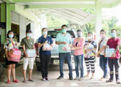 ทีมรวมพลคนทำดีปราจีนบุรี มีน้ำใจมอบสิ่งของให้โรงพยาบาลปากพลี ช่วยเหลือผู้ป่วยติดเชื้อโควิด-19