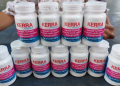 ประธานชุมชนแฟลต 19-22 คลองเตย แจกยา”KERRA” เคอร่า ให้ผู้ที่ตรวจแล้วพบเชื้อโควิด-19 ทุกราย ซึ่งก่อนหน้าใช้ยาเคอร่าแล้วได้ผลดี 