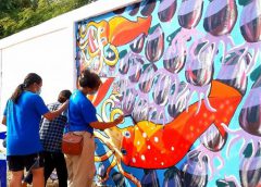 นักศึกษาสถาบันบัณฑิตย์พัฒนศิลป์ ช่างศิลป กรุงเทพฯ เนรมิตภาพวาด บนกำแพงเก่า แลนด์มาร์ค ( Landmark ) แห่งใหม่