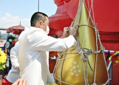 รมต.กระทรวงคมนาคม ประกอบพิธียกเกตุมาลาองค์หลวงพ่อโสธร วัดสามัคคีบรรพต