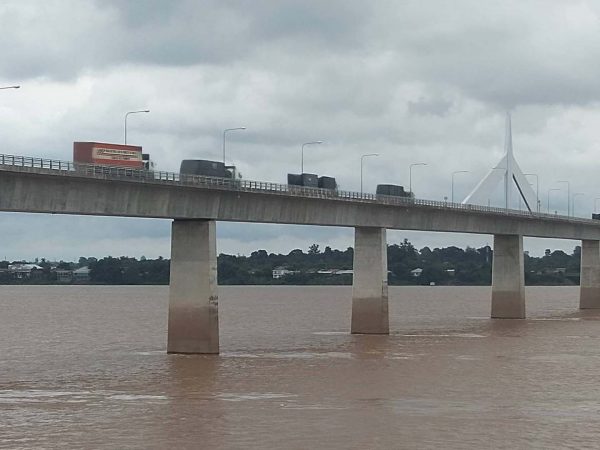 ระดับน้ำโขง มุกดาหาร  เพิ่มขึ้นอย่างต่อเนื่อง