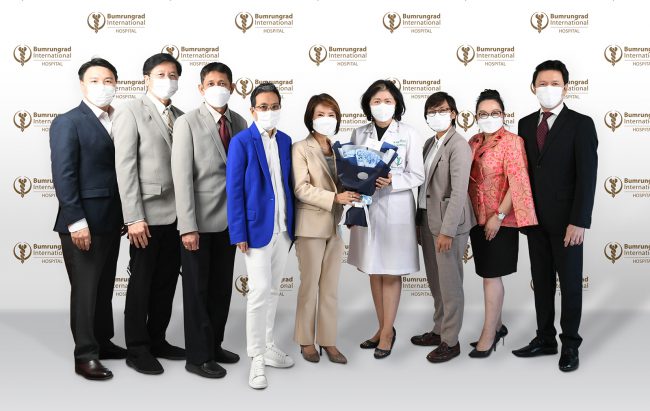 บำรุงราษฎร์ ร่วมภาคภูมิใจกับ ศ.พญ. ศิรินธรา แพทย์ไทยคนแรกที่ได้รับการแต่งตั้งเป็นประธานสหพันธ์สมาคมรังสีวิทยาระบบประสาทโลก