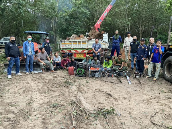 นายอำเภอขุนหาญเปิดแผนยุทธการ 238 พิทักษ์นครลำดวนจับมอดไม้ตามแนวชายไทย-กัมพูชาเขาพระวิหาร