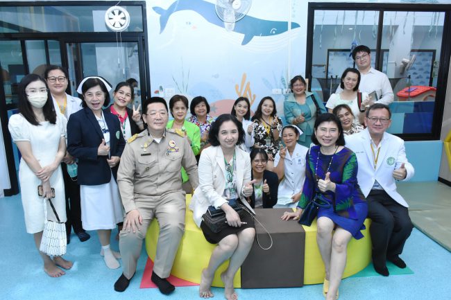โรงพยาบาลเจริญกรุงประชารักษ์  ให้การต้อนรับ ผู้บริหารสำนักการแพทย์ และทีมคณะกรรมการตรวจประเมินมาตรฐานศูนย์เด็กเล็กน่าอยู่คู่นมแม่ 