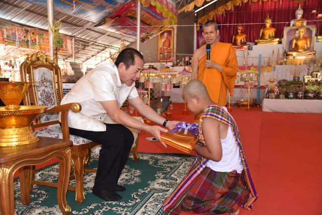 รองผู้ว่าฯศรีสะเกษประกอบพิธีบรรพชาอุปสมบทสามเณรภาคฤดูร้อนเฉลิมพระเกียรติ สมเด็จพระกนิษฐาธิราชเจ้า กรมสมเด็จพระเทพรัตนราชสุดาฯ สยามบรมราชกุมารี เนื่องในโอกาสวันคล้ายวันพระราชสมภพ 2 เมษายน