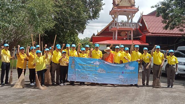 สภ.ด่านแม่คำมัน จ.อุตรดิตถ์ พร้อมด้วยประชาชนจิตอาสาเราทำความ ดี ด้วยหัวใจ ร่วมกันพัฒนาปรับปรุงภูมิทัศน์ วัดวาอาราม