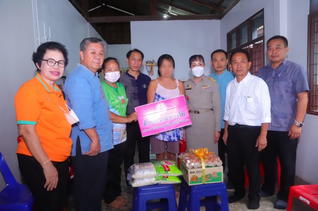 เทศบาลเมืองน่าน ร่วม พมจ.น่าน ลงพื้นที่ตรวจสอบข้อเท็จจริงและพิจารณาให้ความช่วยเหลือผู้ประสบปัญหา กรณีคนไข้ในพระบรมราชานุเคราะห์