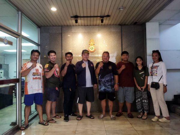 ทีมงานจิตอาสา ร่วมทำความสะอาด บนดาดฟ้า “อาคาร สมาคมหนังสือพิมพ์แห่งประเทศไทยฯ”