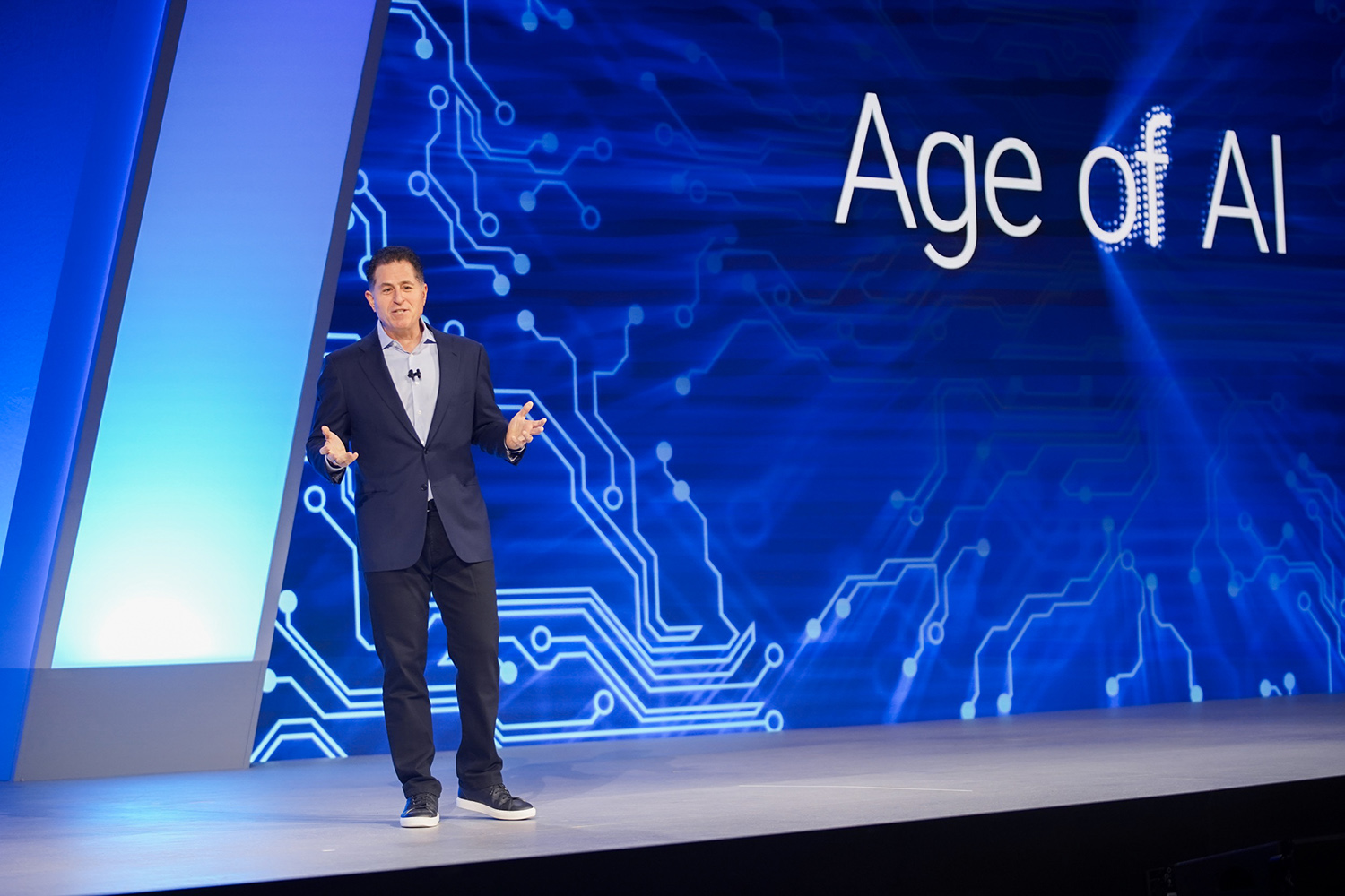 เดลล์ เทคโนโลยีส์ ขยาย Dell AI Factory ด้วย NVIDIA ช่วยให้ใช้งาน AI ได้เร็วราวกับติดเทอร์โบ