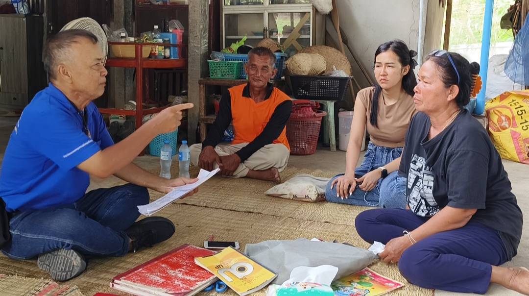  กรรมการ กทบ. สุดช้ำควักเงินส่วนตัวใช้หนี้แทนคนทั้งหมู่บ้าน 3.7 ล้าน แถมถูกยึดทรัพย์หมดเนื้อหมดตัว ทั้งที่ไม่ใช่หนี้ตนเอง