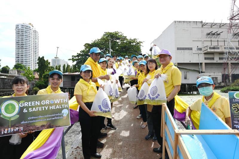 รพ.เจริญกรุงประชารักษ์ จัดกิจกรรมจิตอาสา “ปล่อยพันธุ์สัตว์น้ำเฉลิมพระเกียรติ”