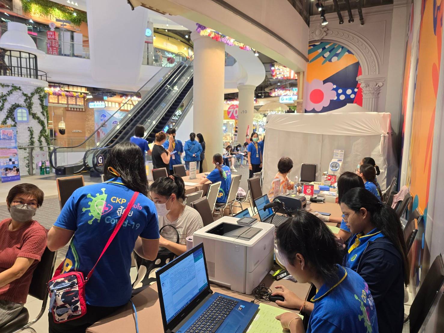 โรงพยาบาลเจริญกรุงประชารักษ์ ตรวจสุขภาพเชิงรุก ในโครงการตรวจสุขภาพล้านคน ตามนโยบายผู้ว่ากทม. 