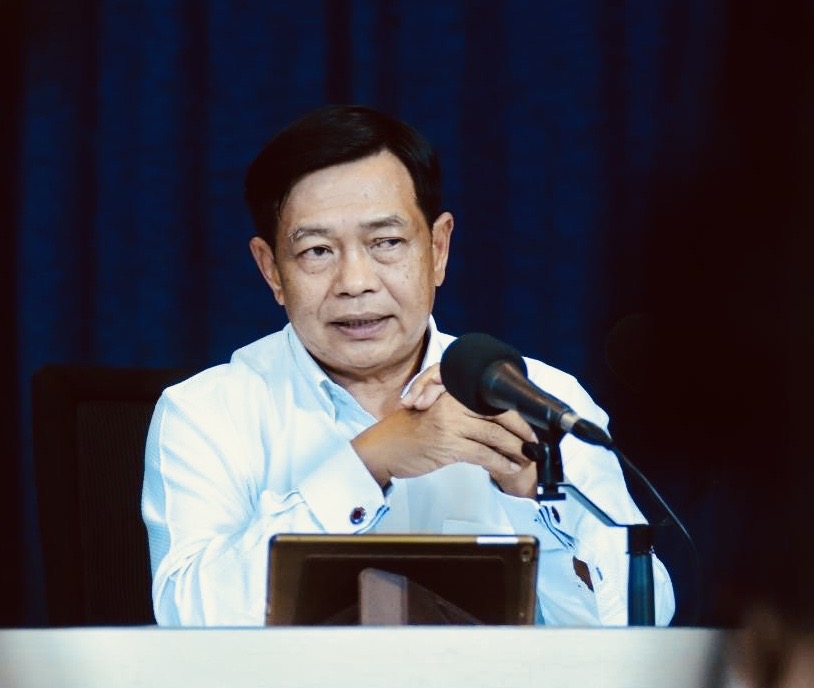 “อลงกรณ์”ห่วงพรรคประชาธิปัตย์เสียหาย  ขอบิณฑบาตรุ่นเก่ารุ่นใหม่หยุดวิวาทะ