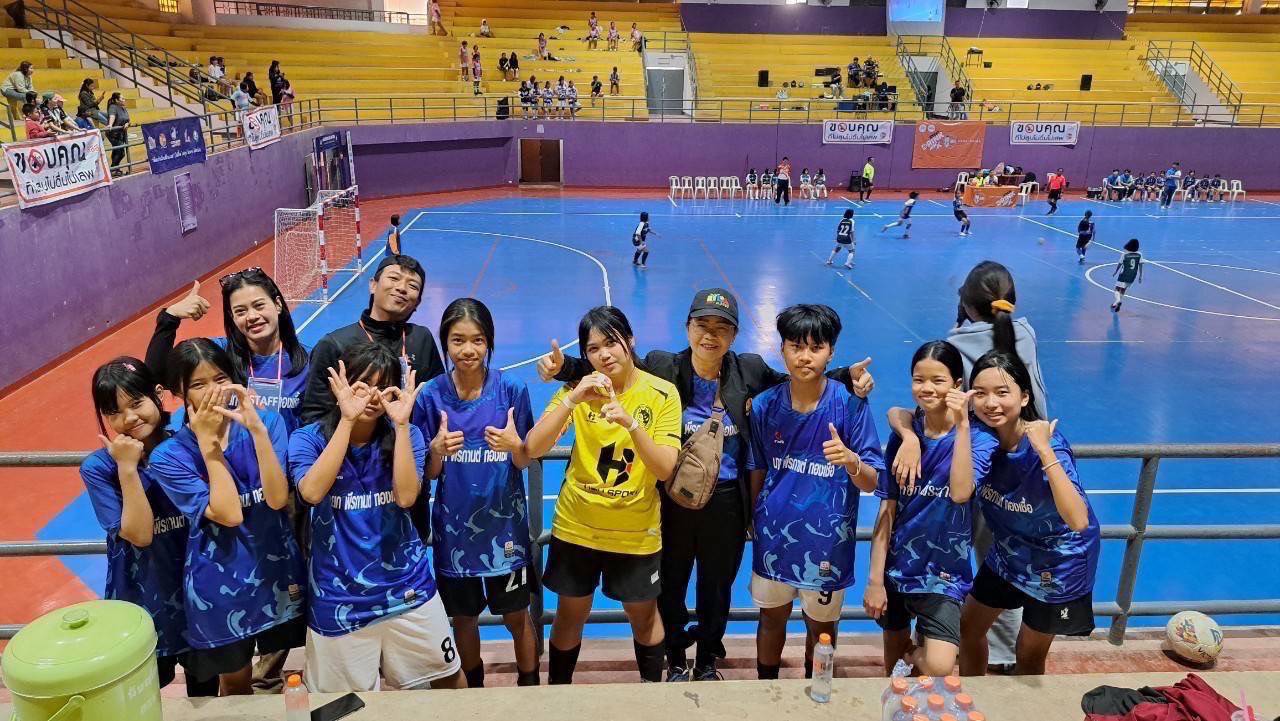 องค์การบริหารส่วนตำบลวังพิกุล ส่งนักกีฬาเข้าร่วมการแข่งขัน SDN FUTSAL NO-L ฟุตซอลเยาวชนหญิง รุ่นอายุไม่เกิน 15 ปี ชิงแชมป์จังหวัดพิษณุโลก ครั้งที่ 2 