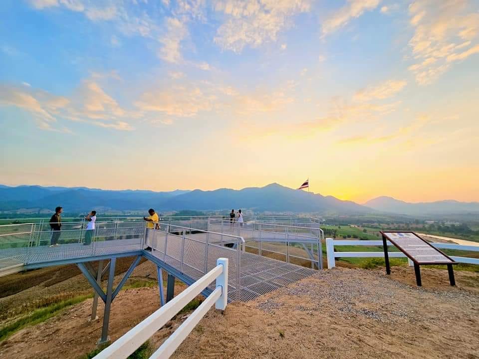 สัมผัสธรรมชาติ “340 Skywalk” ฐานปฏิบัติการเสกสรรค์ อำเภอแม่สอด จังหวัดตาก