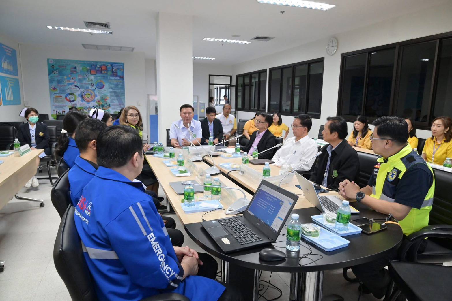  อบจ.พิษณุโลก ศึกษาดูงานศูนย์รับแจ้งเหตุและสั่งการฯ รพ.พุทธชินราช พิษณุโลก เพื่อเตรียมจัดตั้ง “ศูนย์รับแจ้งเหตุและสั่งการการแพทย์ฉุกเฉิน 1669 (ระดับพื้นฐาน)”