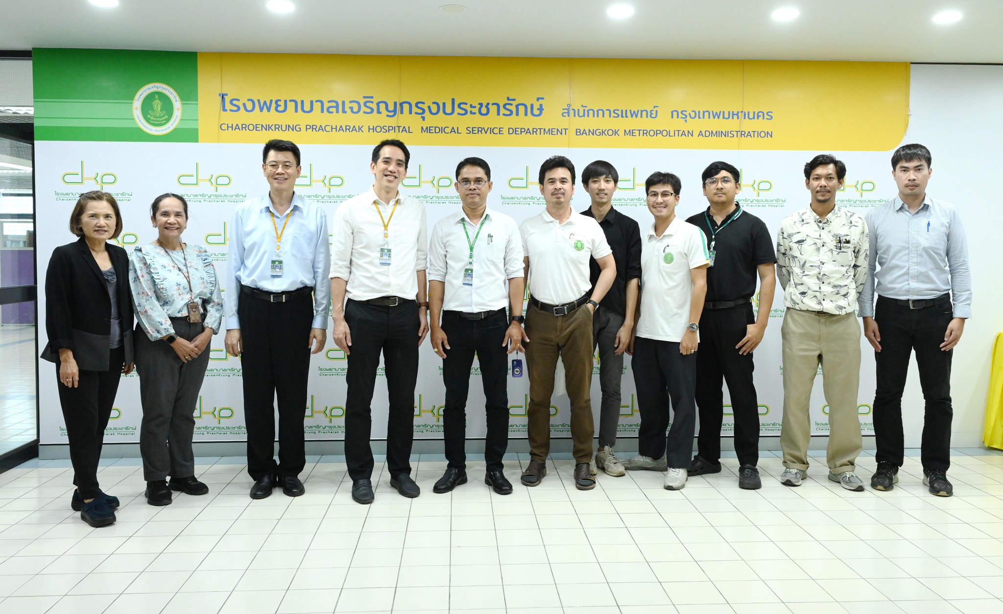 หัวหน้ากลุ่มงานวิศวกรรมอาคาร สำนักการโยธา กรุงเทพมหานคร นำทีมตรวจสอบอาคารของโรงพยาบาลเจริญกรุงประชารักษ์ ไม่พบความผิดปกติในโครงสร้างหลักของอาคาร 