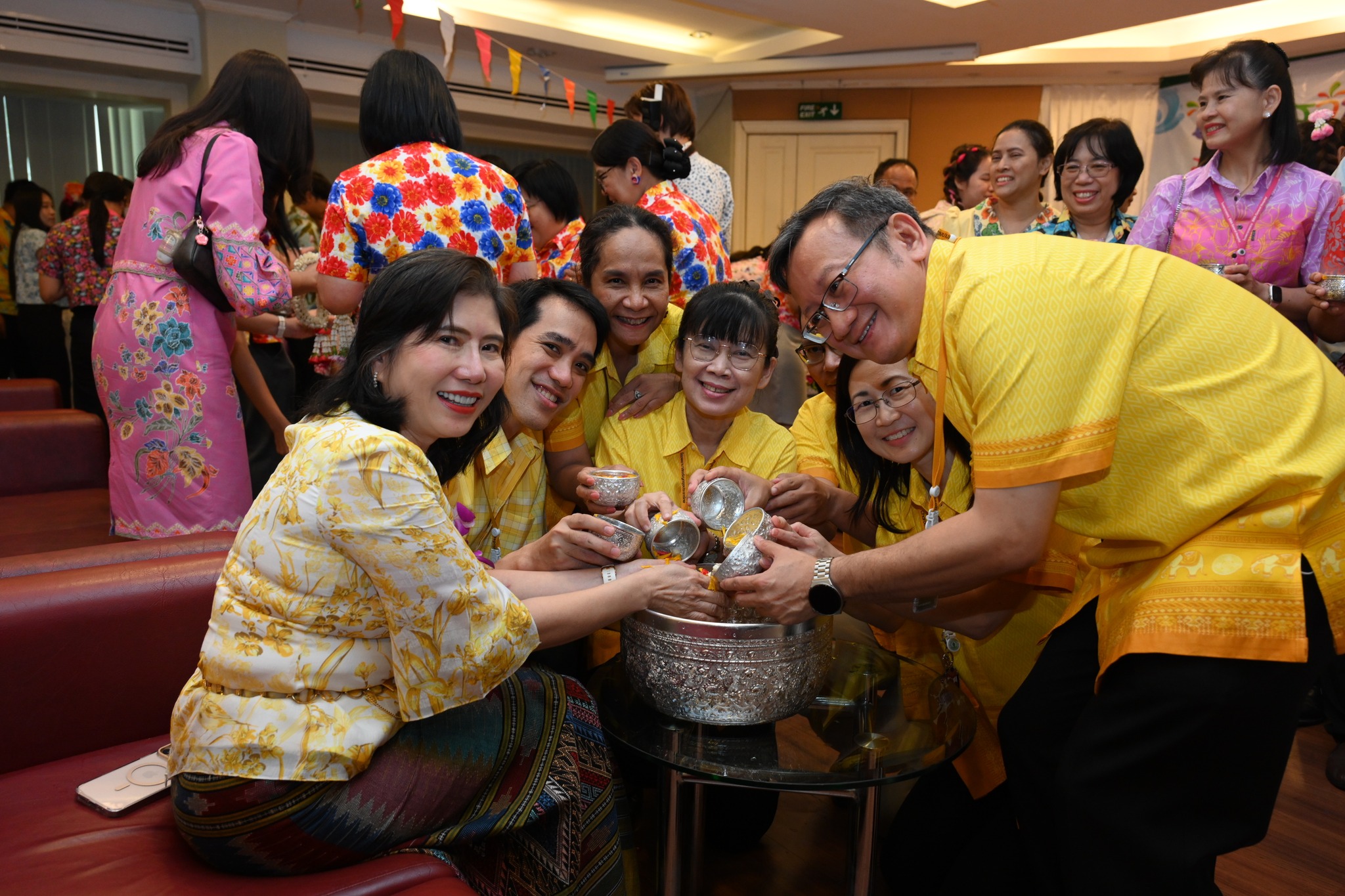 สงกรานต์วิถีไทยร่วมใจสำนักการแพทย์