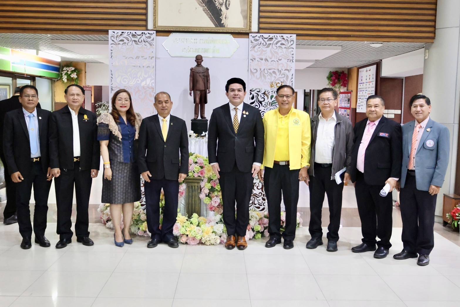 สสท. จัดเวที สะท้อนความเห็น ใช้กลไกสหกรณ์แก้ ปัญหาหนี้สินของข้าราชการครูที่รัฐบาลอยากแก้ไข พร้อมเชิญ รมช. กระทรวงศึกษาธิการ รับฟัง