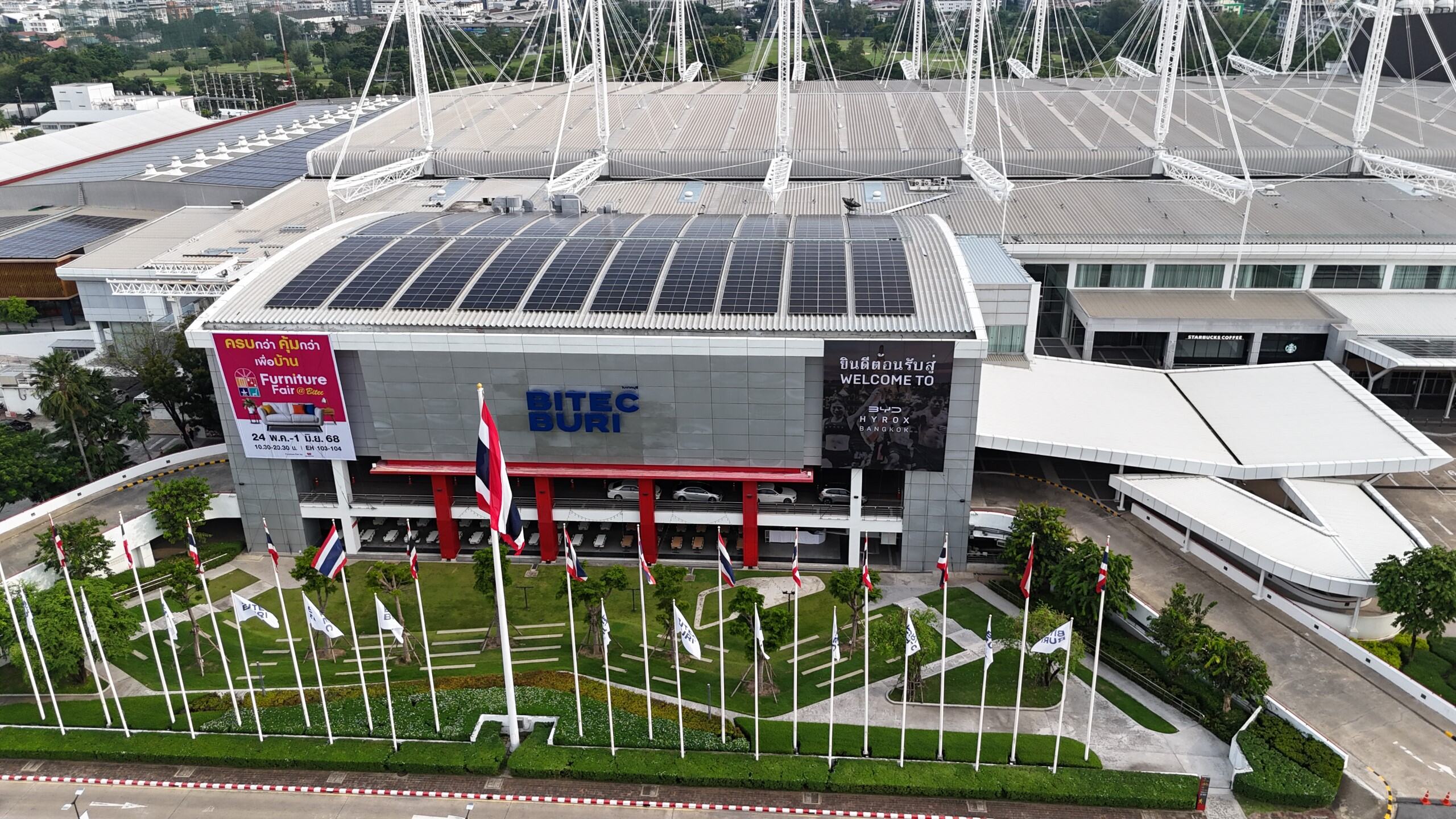 ภิรัชบุรีกรุ๊ป เดินหน้าโครงการโซลาร์รูฟท็อปและโซลาร์คาร์พอร์ต ณ ไบเทคบุรี คืบหน้ากว่า 50% ตอกย้ำพันธกิจสู่ความยั่งยืน 