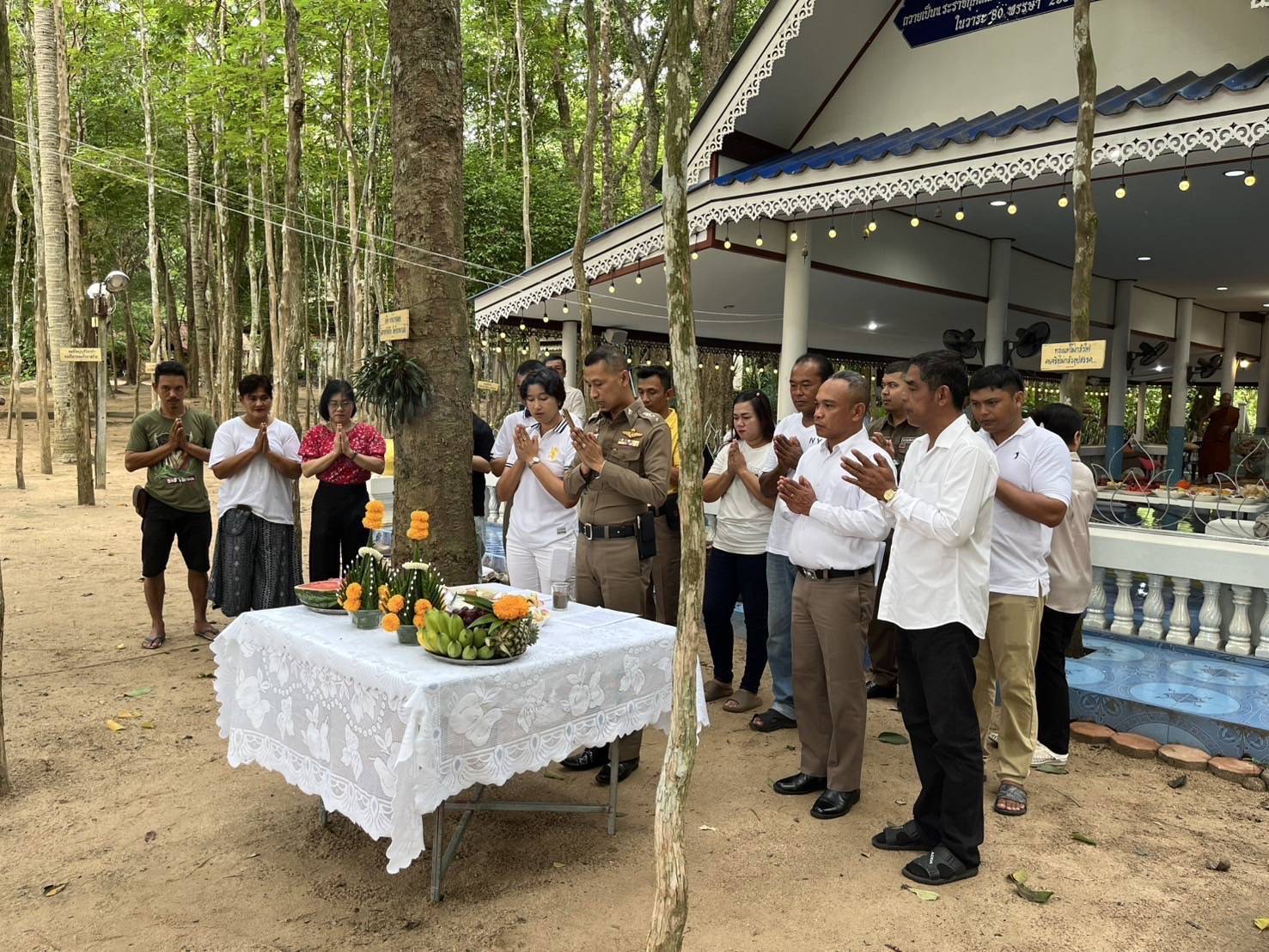 สภ.ห้วยยาง ร่วมพิธีบวงสรวง และทำบุญ ให้จังหวัดประจวบคีรีขันธ์ 