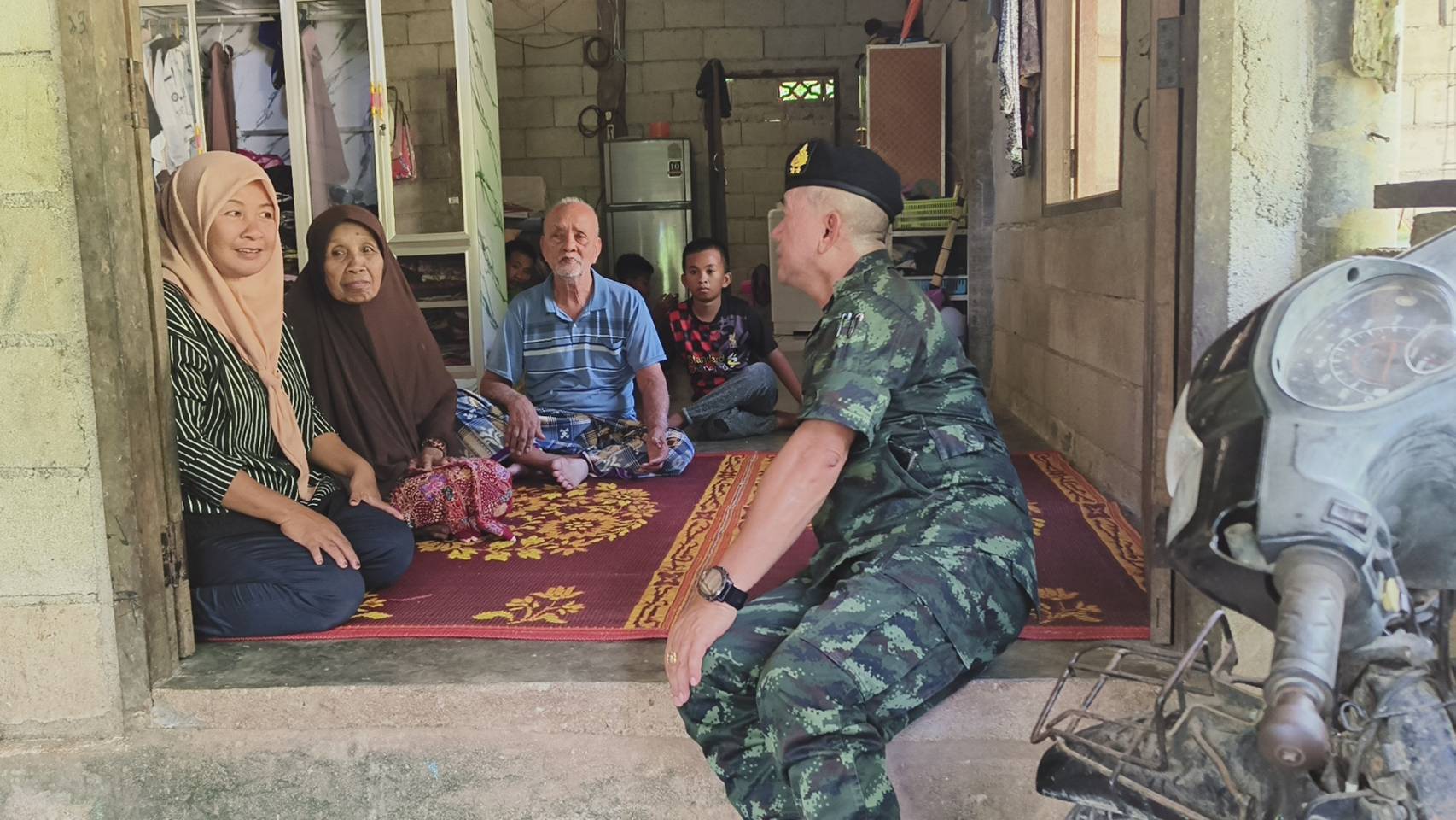 ทหารจะไม่ทอดทิ้งใครไว้ข้างหลัง” กองทัพบกจึงต้องดูแลกำลังพลและครอบครัวอย่างดีที่สุด