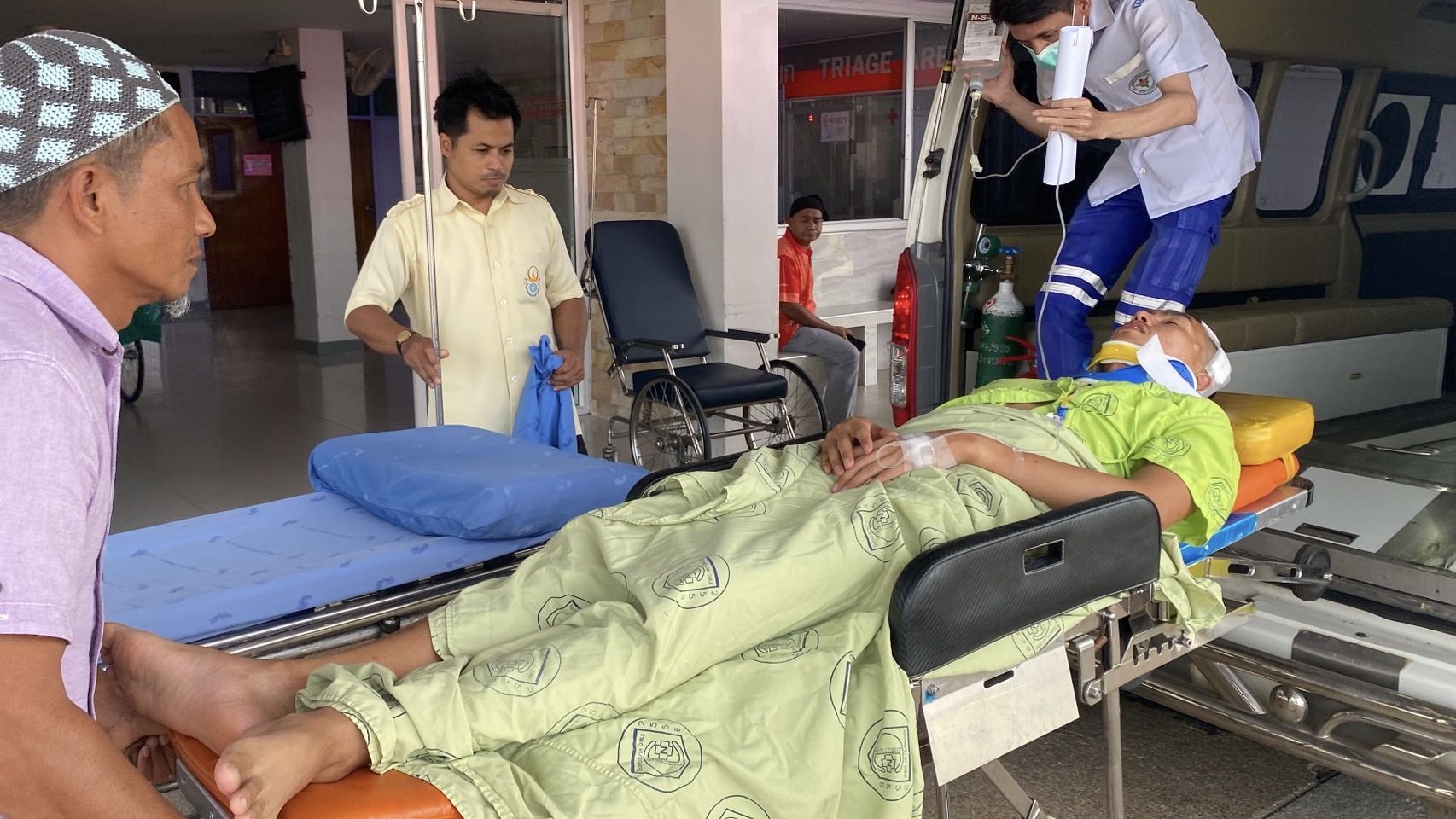 โจรใต้วางระเบิดตำรวจ นปพ.เจ็บ4นายที่จะแนะ