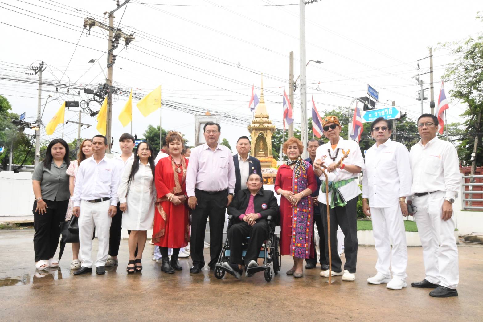 “อนันต์ นายก สภท.” ทำบุญครบรอบ 1 ปี​ เนื่องในโอกาสมหามงคล ประดิษฐานบุษบก “องค์พระสยามเทวาธิราช” 