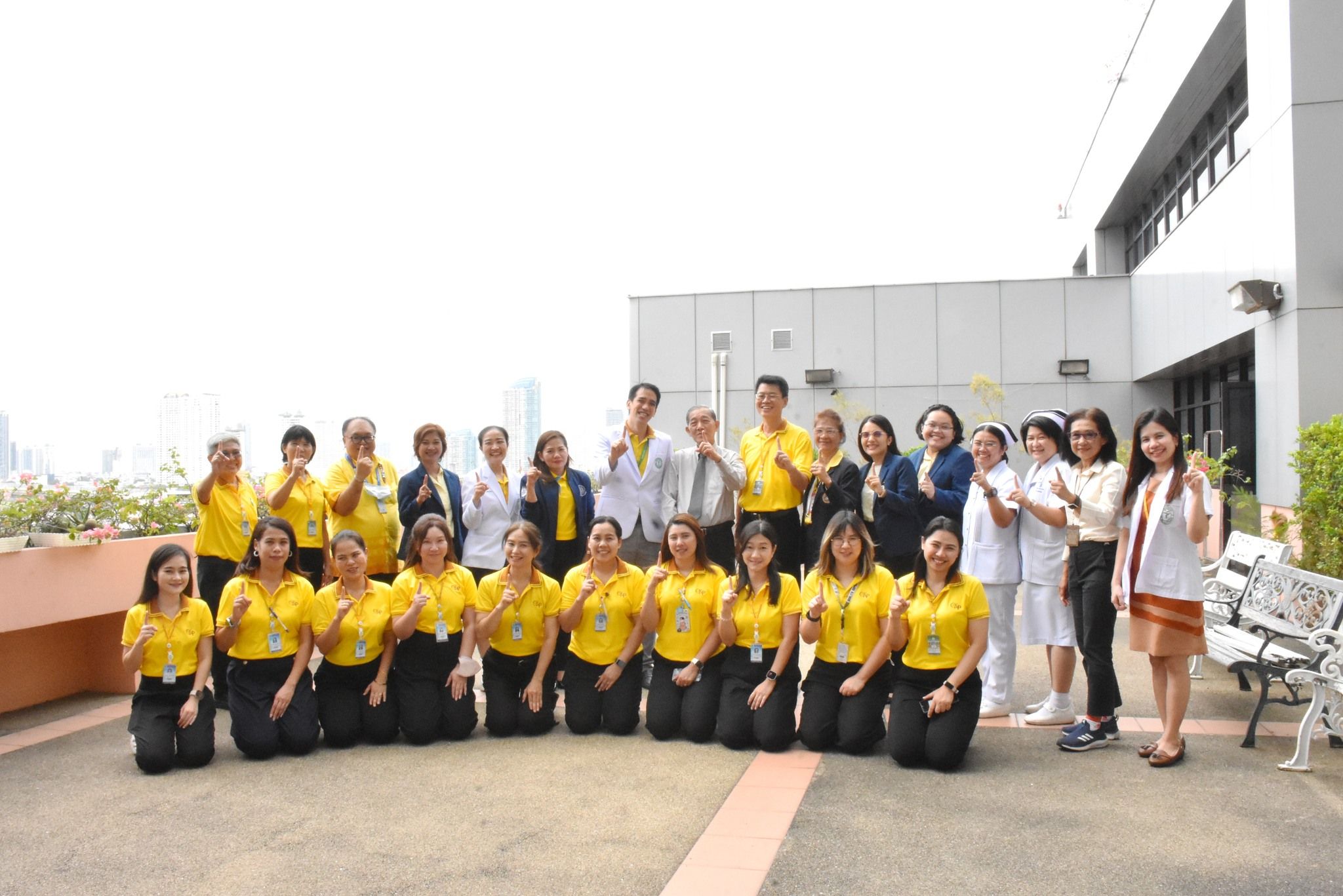 รพ.เจริญกรุงฯ ต้อนรับคณะตรวจประเมิน “สถานพยาบาลในดวงใจ” ปี 2568