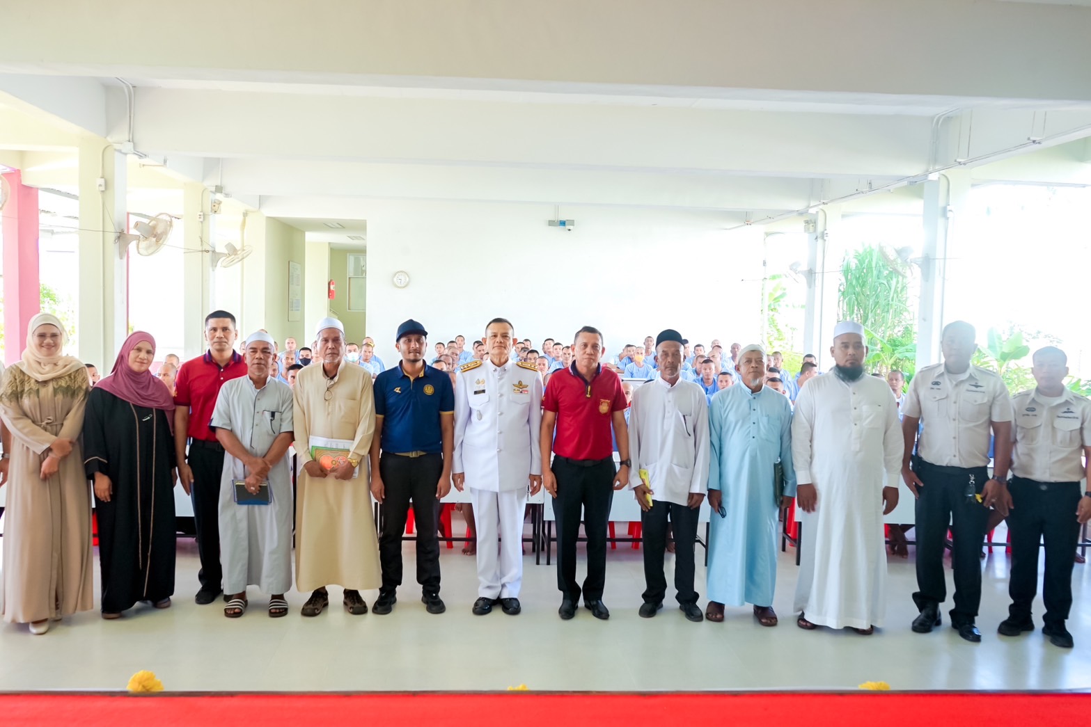 ศอ.บต. จับมือเรือนจำจังหวัดนราธิวาส จัดอบรมฟื้นฟูผู้ต้องขังคดียาเสพติดก่อนคืนสู่สังคม ตามแผนปฏิบัติการ “120 วัน วาระพืชกระท่อม”