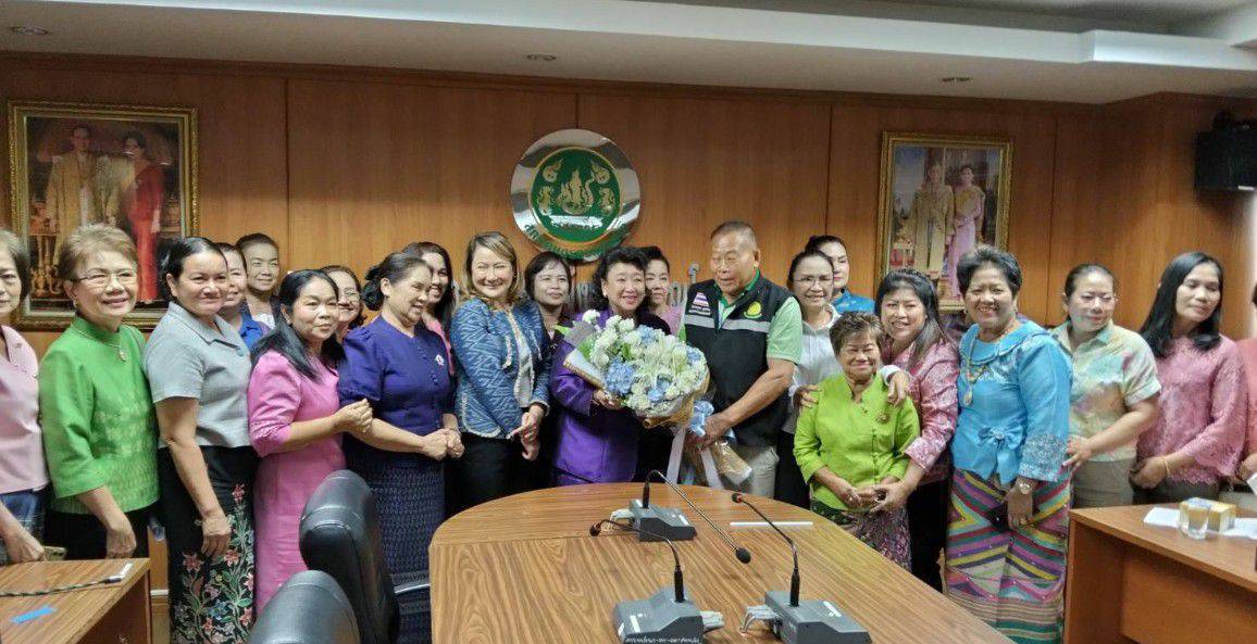 พิกุลแก้ว ไกรฤกษ์” นั่งเก้าอี้ผู้นำสตรีแบบไร้คู่แข่ง