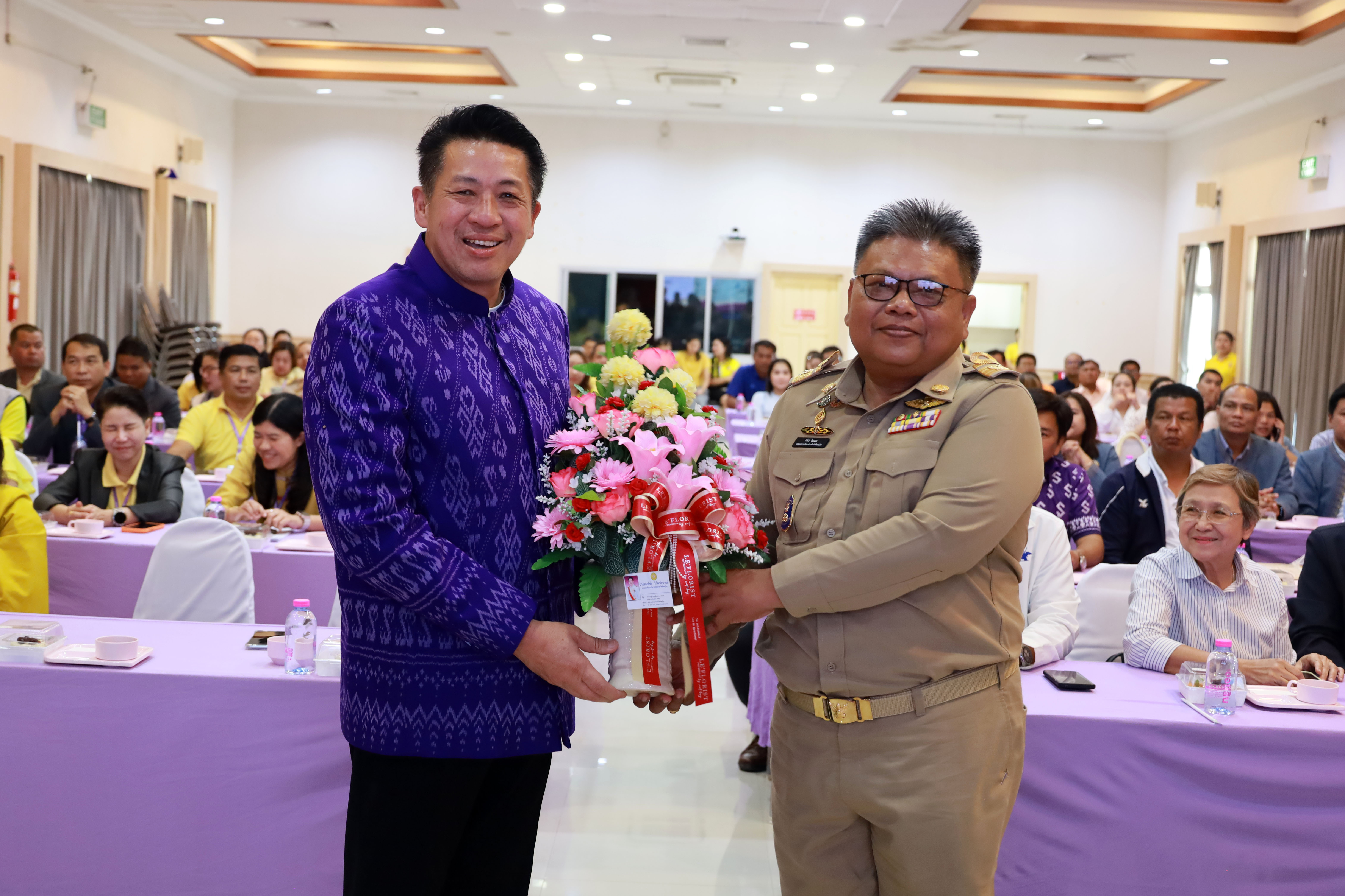 นายก อบจ.พิษณุโลก ให้การต้อนรับปลัด อบจ.พิษณุโลก คนใหม่