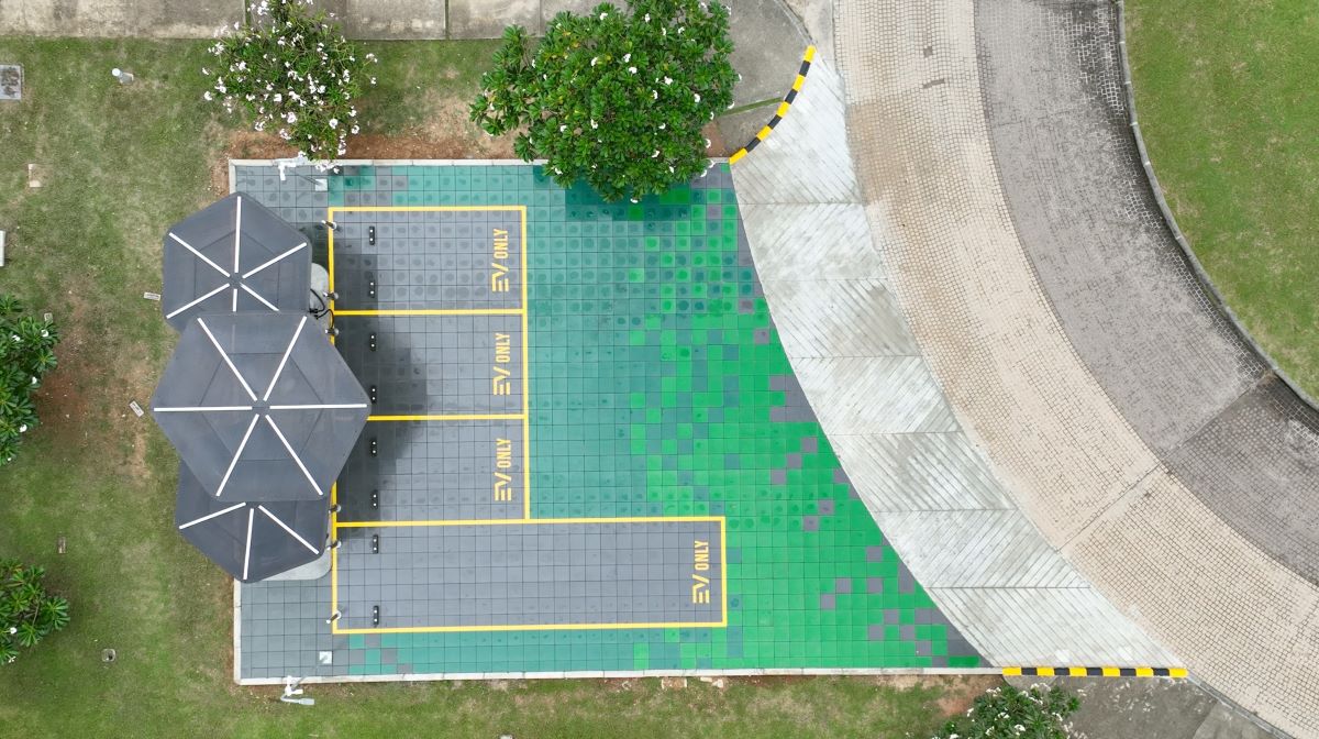 โคเวสโตร ร่วมสนับสนุนสถานีชาร์จรถยนต์ไฟฟ้าต้นแบบจากวัสดุที่เป็นมิตรต่อสิ่งแวดล้อมของ กฟผ.